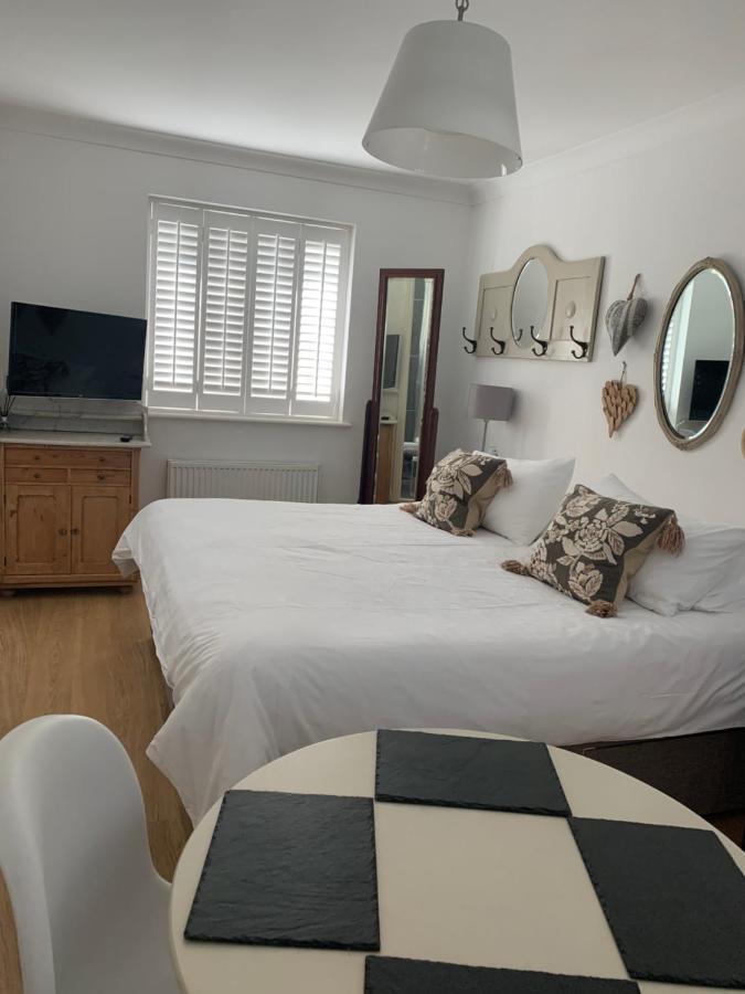 Harford En-Suite Rooms リミントン エクステリア 写真