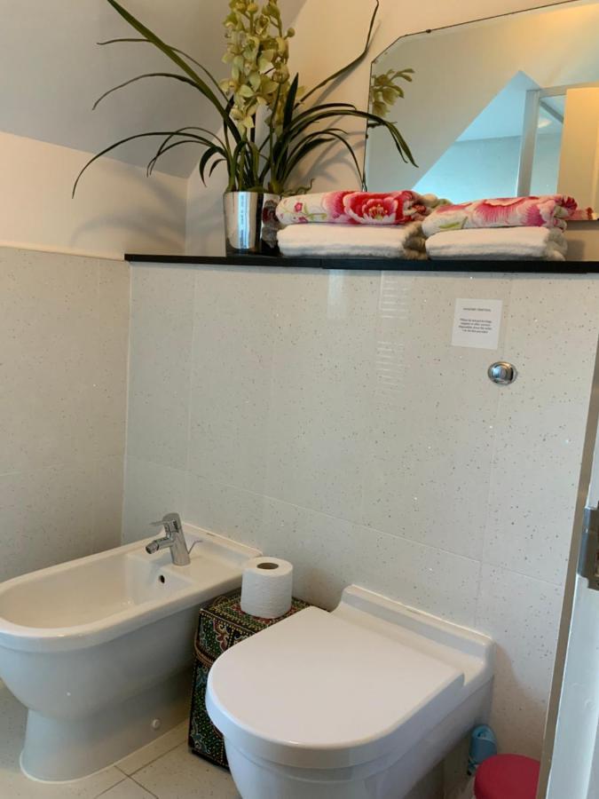 Harford En-Suite Rooms リミントン エクステリア 写真